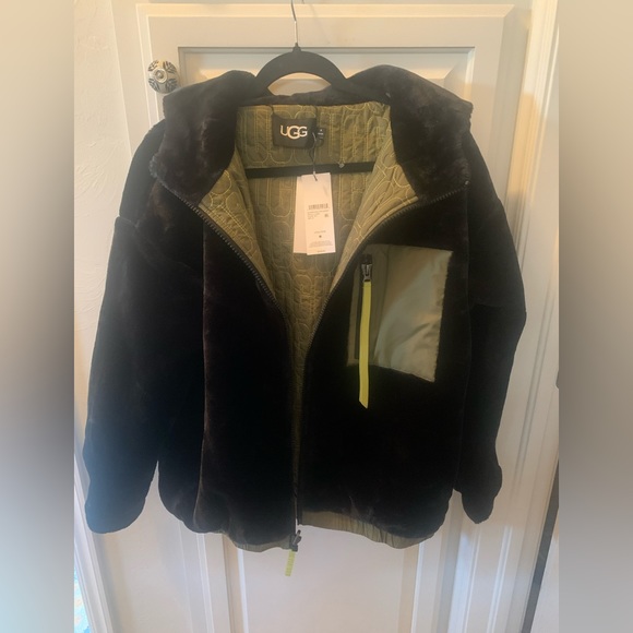 UGG Jacket New - Picture 1 of 3